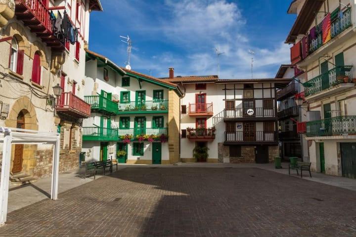 La Marina Amplio Apartamento En Pleno Centro De Hondarribia Esterno foto